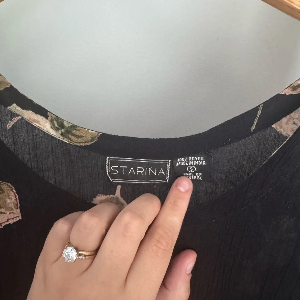 STARINA VINTAGE | Small Floral Black Dress Belted - Picture 9 of 9